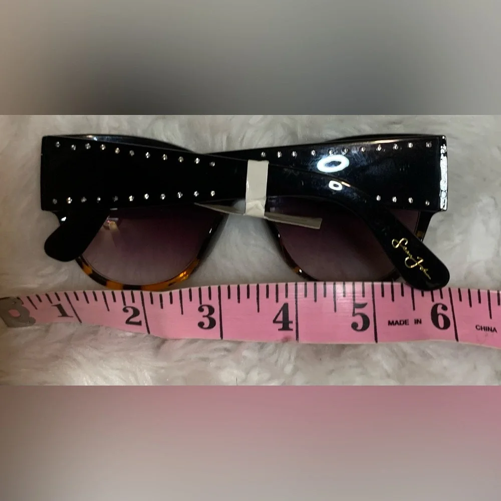 P DIDDY SEAN JOHN UV protection, tortoise shell cat eye sunglasses NWT